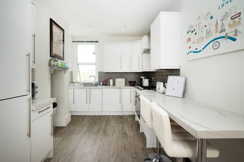 Beautiful Family Flat Fulham 3 Bedroom 2 Bathroom
