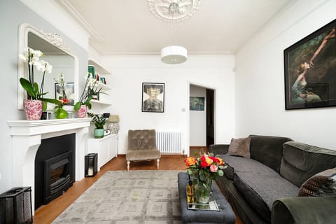 Maida Vale Garden Flat | BeeMyGuest®