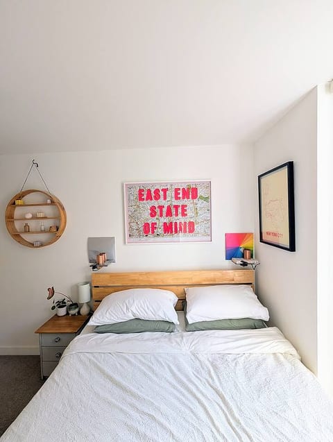 Modern East London Apt, 3 bedrooms, 2 Bathrooms