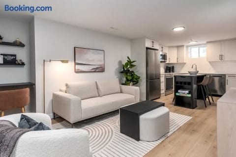 Alpine Elegance | Designer Main Floor