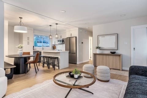 Alpine Elegance | Modern 5-BR | 2 Full Kitchens!