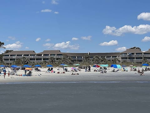 True oceanfront location at The Breakers 307