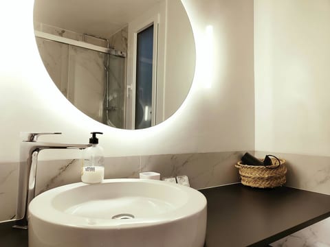Sunny, Central & Tranquil. 1br. Plaça Catalunya RB