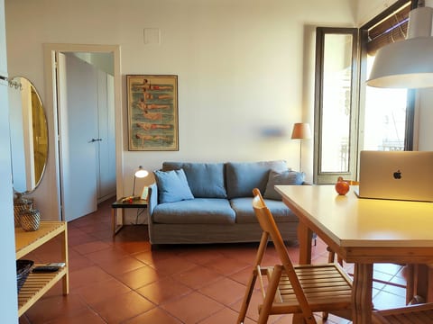 Sunny, Central & Tranquil. 1br. Plaça Catalunya RB