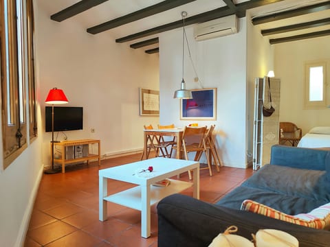Penthouse in the heart of Barcelona. Rambla E