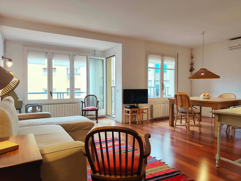 FS2 - Appartement spacieux de 2 chambres. Sarrià - Hôpital Clinique - Barcelona
