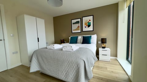 Richmond Row 1 Bed Apartment | Secure Parking & EV