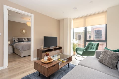 Liverpool Richmond Row 2 Bed/2 Bath Flat | Free Parking & EV