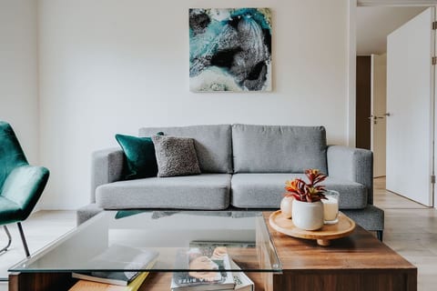 Liverpool Richmond Row 2 Bed/2 Bath Flat | Free Parking & EV