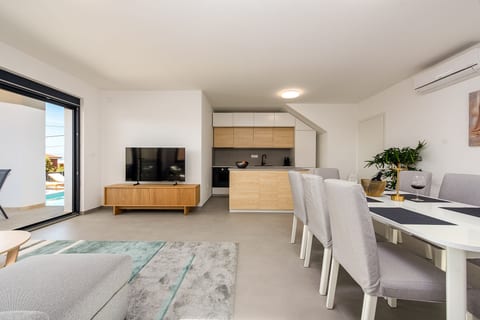 Apartments  Vir Horizon - Unit 378701-13