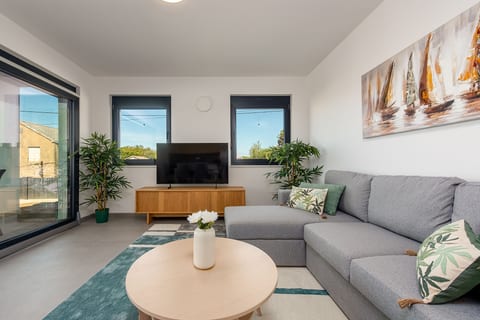 Apartments  Vir Horizon - Unit 378703-13
