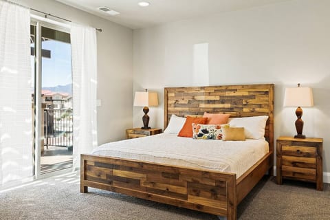 Private Hot Tub | Luxury Escape | 11 Beds