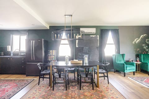 Wellington Gem | Walk to Beach, Cafés & Wineries - Apartment