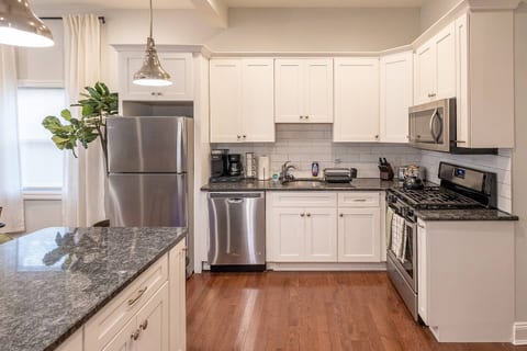 3BR/2BA + Office, Private Yard, Pets OK, Parking