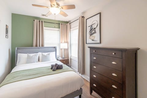 3BR/2BA + Office, Private Yard, Pets OK, Parking