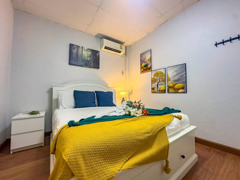 Cozy 3BR Townhouse Near Airport Suandok