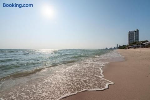 Bayphere Residence Private Beach 2 BR