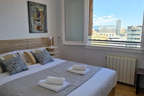 Montjuïc-Sants, bright and incredible views