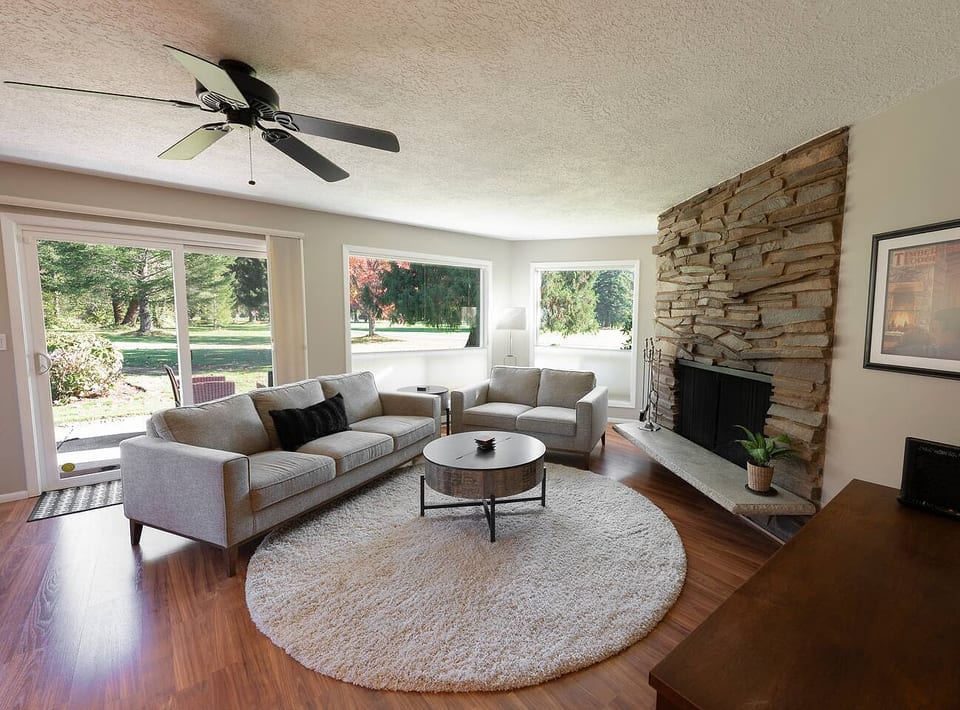 Mt Hood Golf Course View - 2 bed/2 bath! - Mount Hood Village