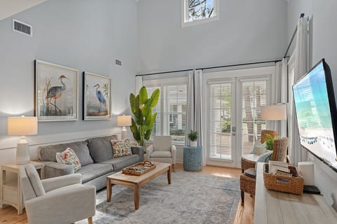"Sugar Pines" - NEW 3/3 in Laurel Grove w/ SprHost image 5