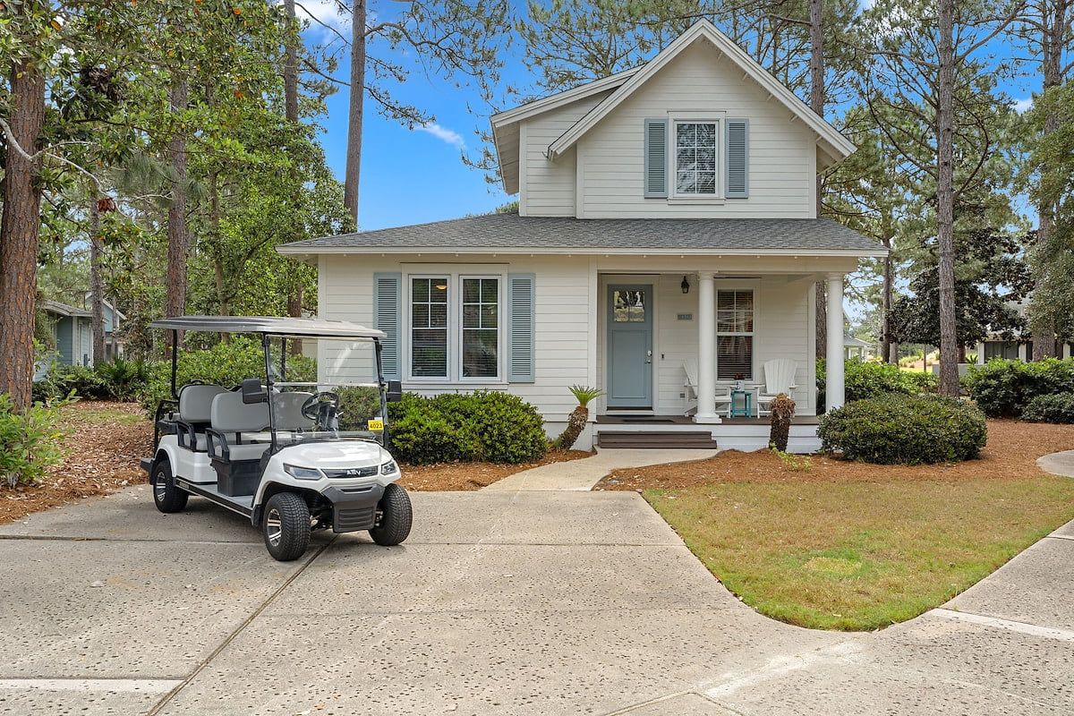 "Sugar Pines" - NEW 3/3 in Laurel Grove w/ SprHost image 2