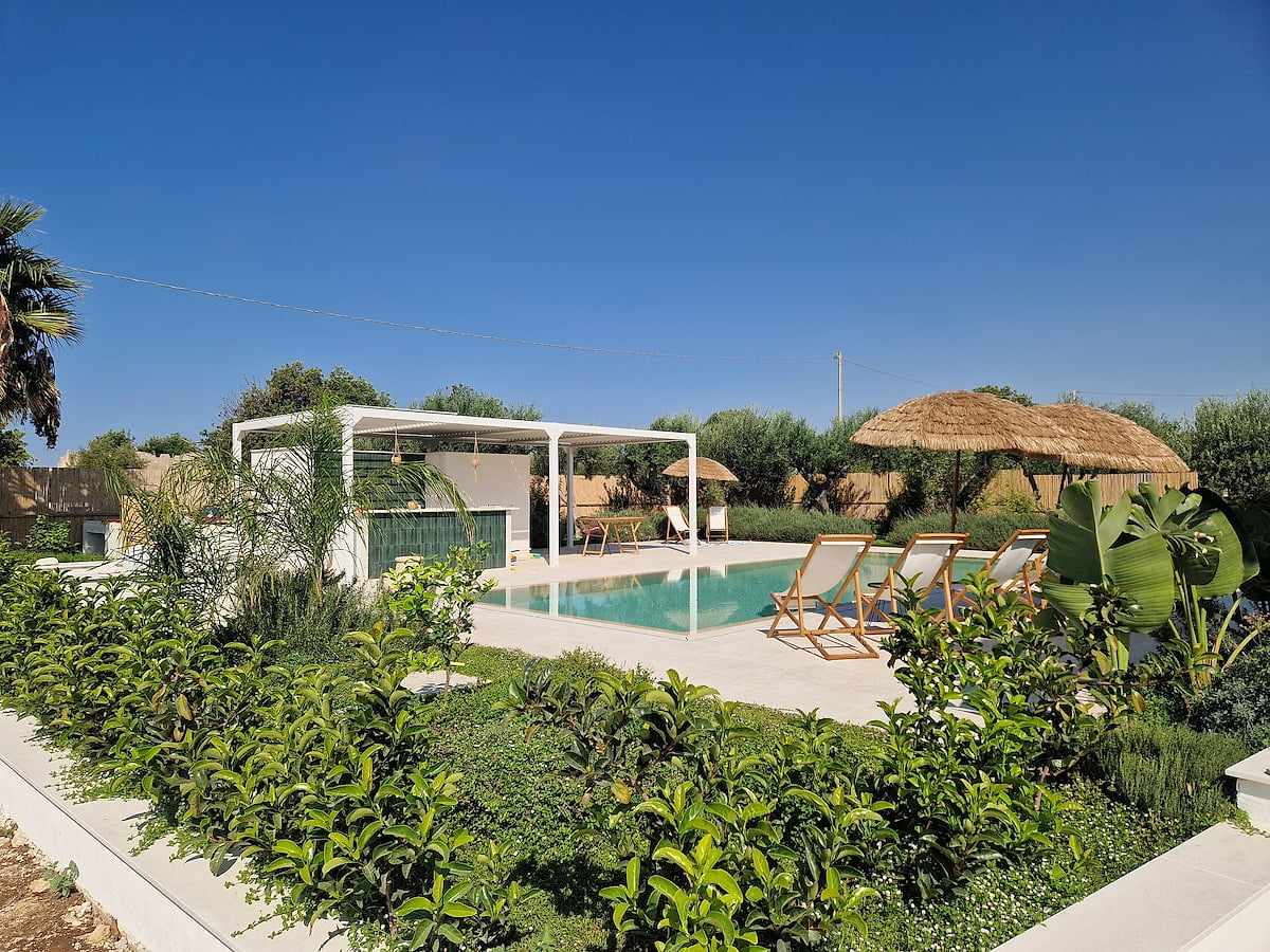Family & Friends Aromi Garden - with Shared Pool image 1