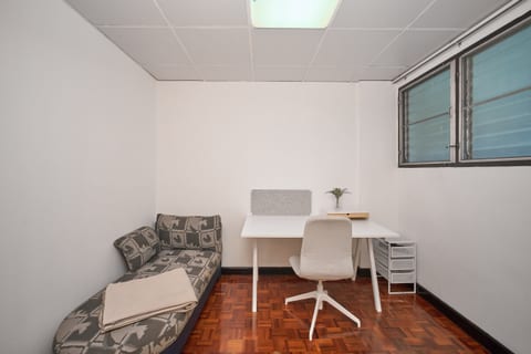 Executive 70sqm Suite | Full Office & Transit Hub