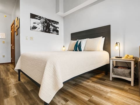 Queen Bed