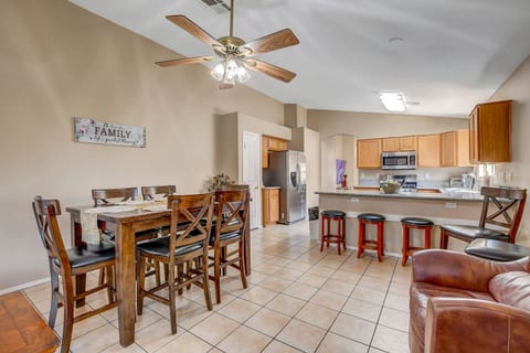 Open kitchen & dining with breakfast bar seating—great for groups