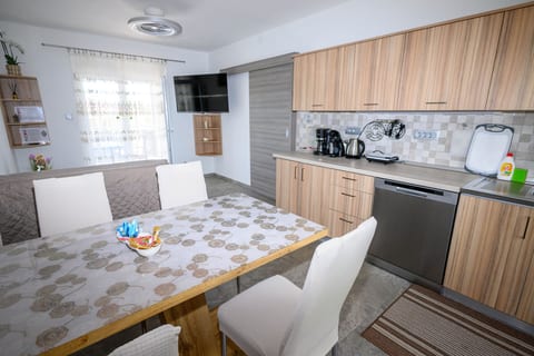 Apartments Plavšić - Unit 378708-13