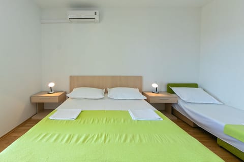 Apartments and Rooms Apartmani Brela 1 - Unit 378744-13