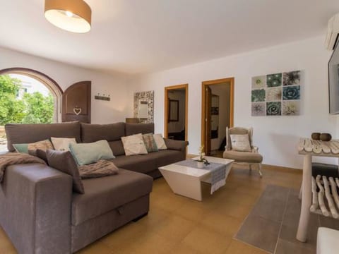 Schönes Ferienhaus in Artà mit Eigenem Pool