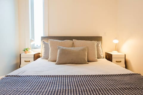 Biglake Stay: Scene 2
