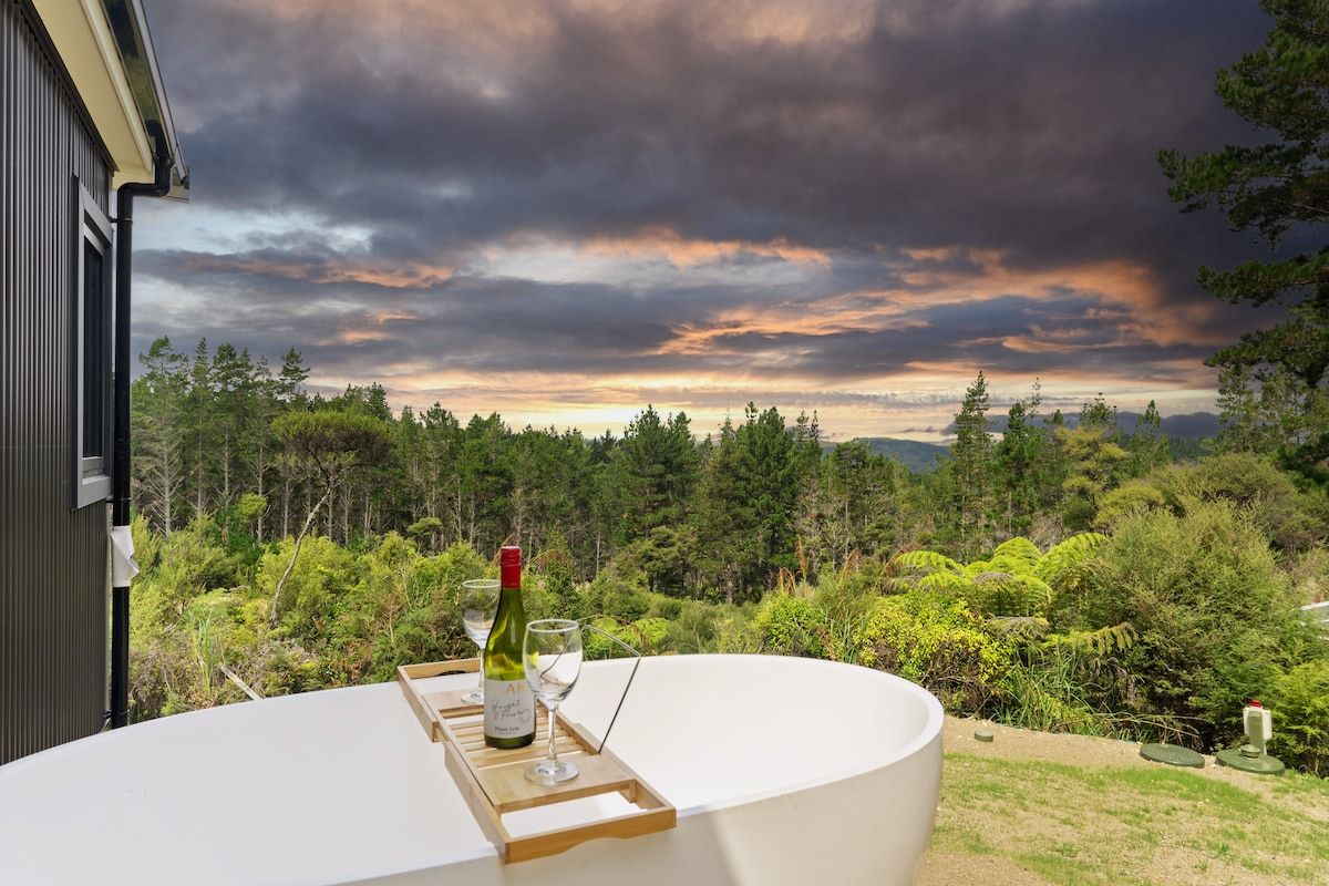 “Relax in your private outdoor hot bath under the stars or day time, surrounded by tree's and birdlife.” Great relaxation, even if its raining.
