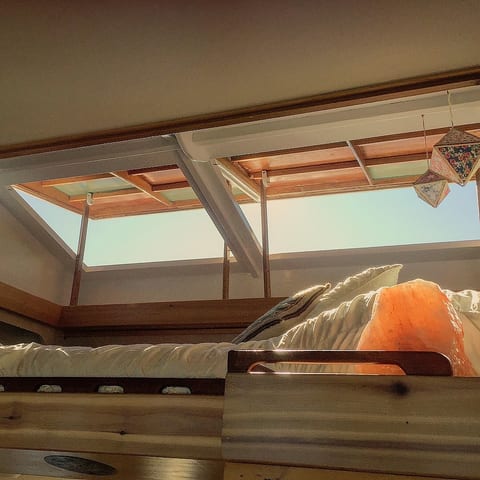 Houseboat NOMAD in Lakeville, Maine