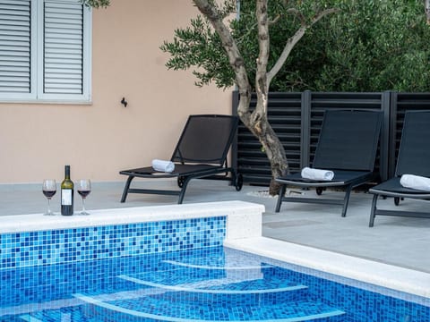 "Holiday home Avis Makarska"