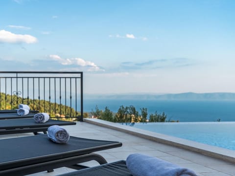 "Holiday home Avis Makarska"