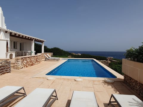 Ficula Vell Villa am Meer mit privatem Pool