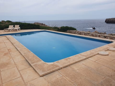 Haus in Meeresnähe, privater Pool, Panoramablick