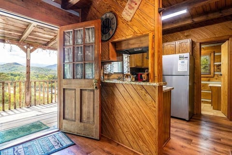 Cabin w/River & Smoky Mountain View, 10mi to SMNP image 4
