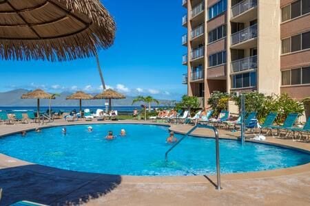 Royal Kahana 714