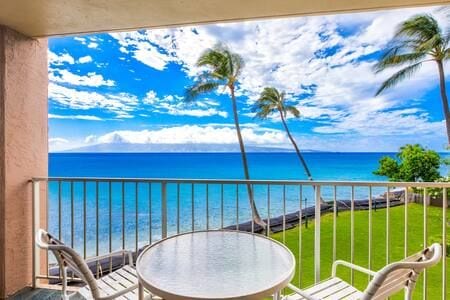 Royal Kahana 210