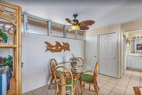 Royal Kahana 906