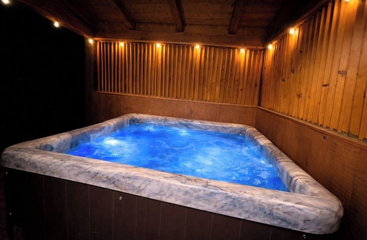 The Black Pine by Blue Ridge Signature Stays - Photo 2