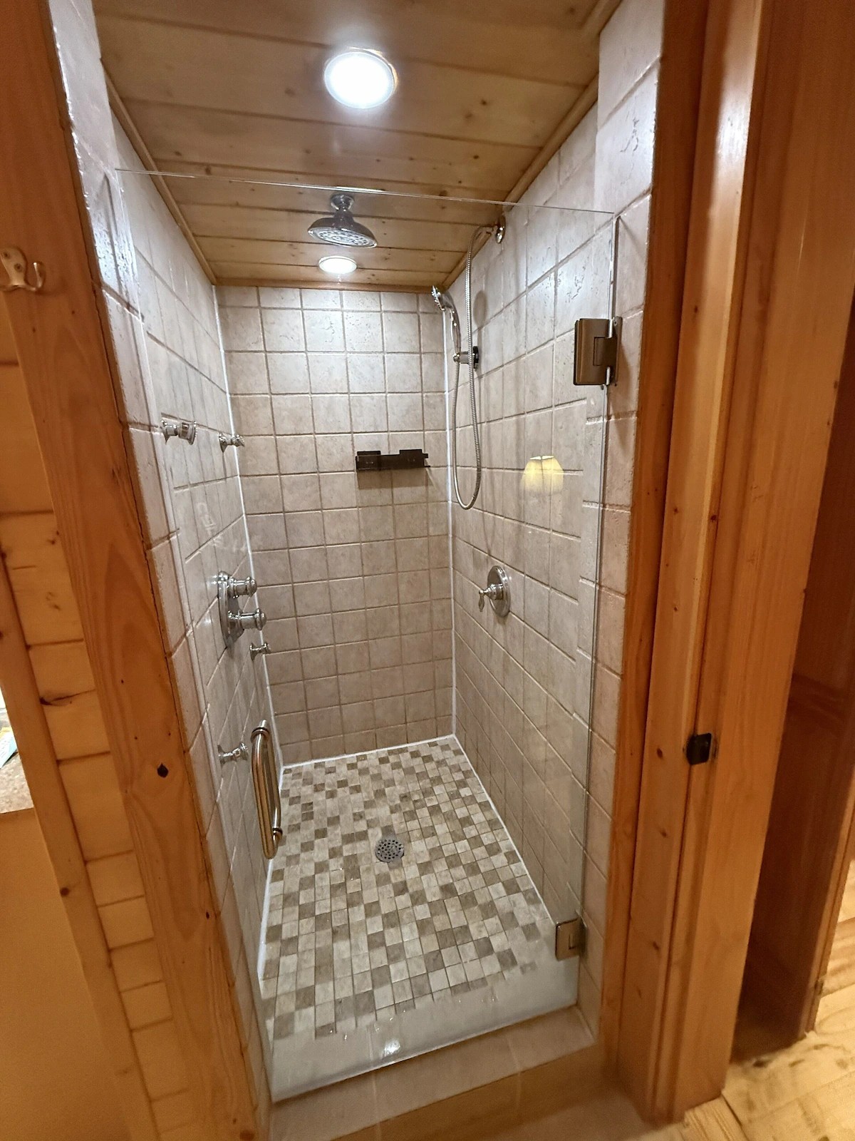 The Black Pine by Blue Ridge Signature Stays - Photo 24