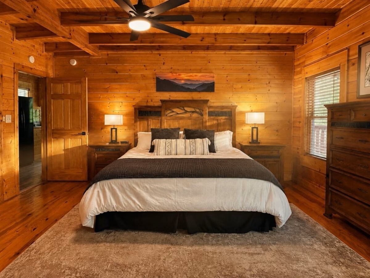 The Black Pine by Blue Ridge Signature Stays - Photo 4