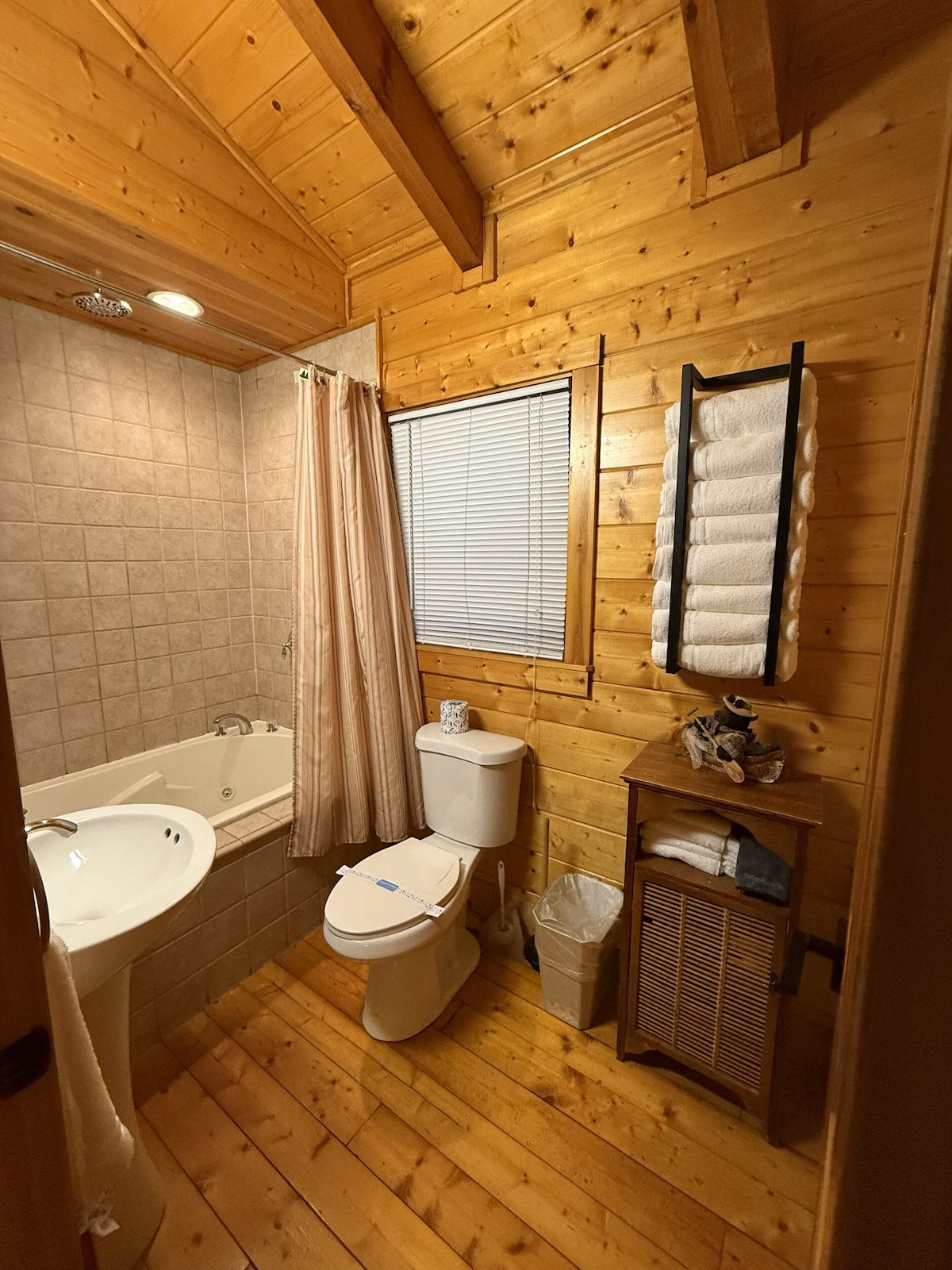The Black Pine by Blue Ridge Signature Stays - Photo 25