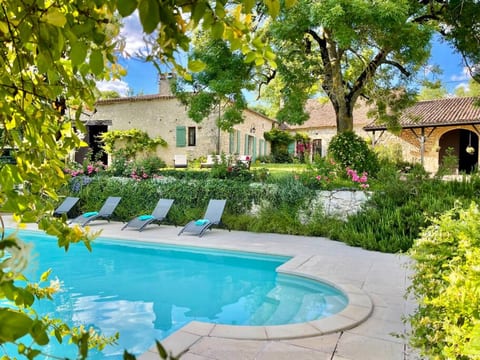 La Fleur de Savignac · 3 bd, pool, views, partial A/C