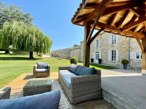 Luxury 4BR Vineyard Villa | Heated Pool & Terrace | Partial A/C
