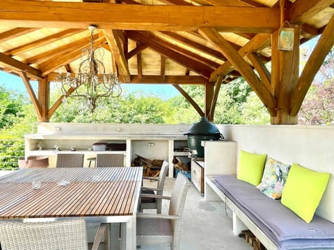 Luxury 4BR Vineyard Villa | Heated Pool & Terrace | Partial A/C